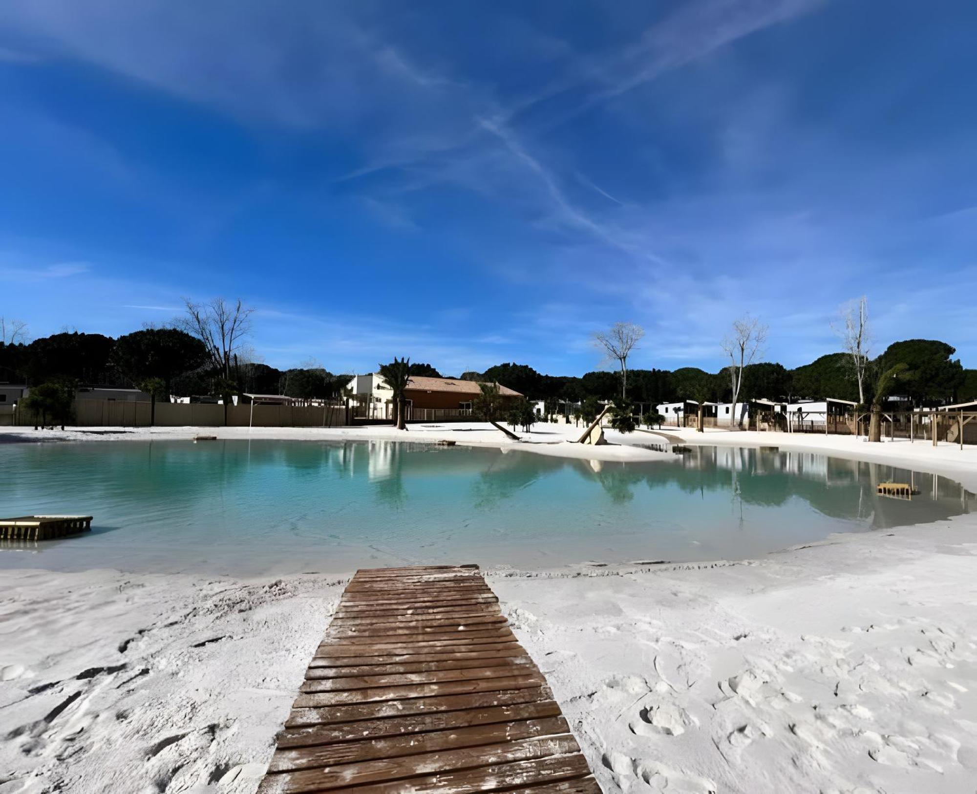 Camping Domaine De La Yole Vendres Exterior photo